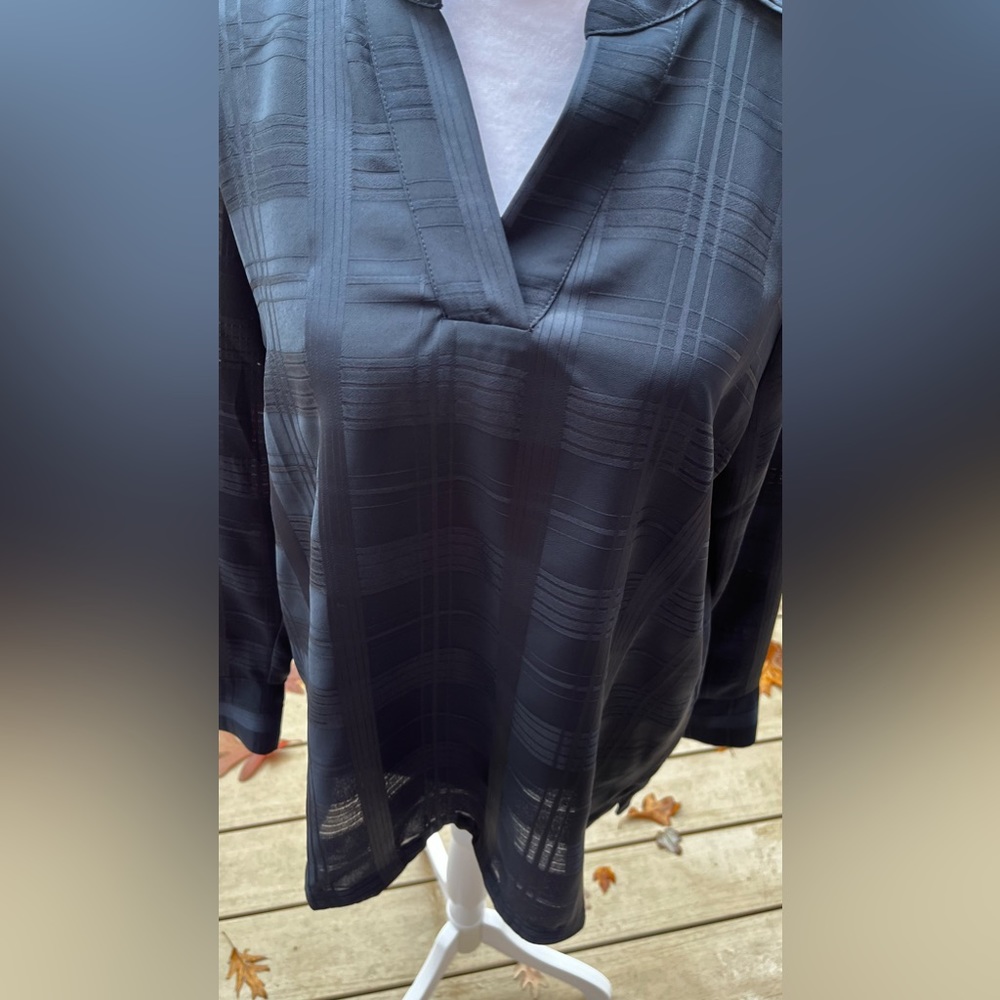 Banana republic blouse navy blue size pMed